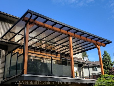 A Beautiful Glass Deck Cover in Vancouver for an Outdoor Paradise