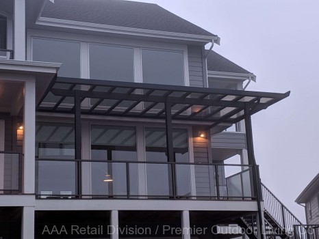 Block Out the Elements and Not the Sun with a Glass Sundeck Cover