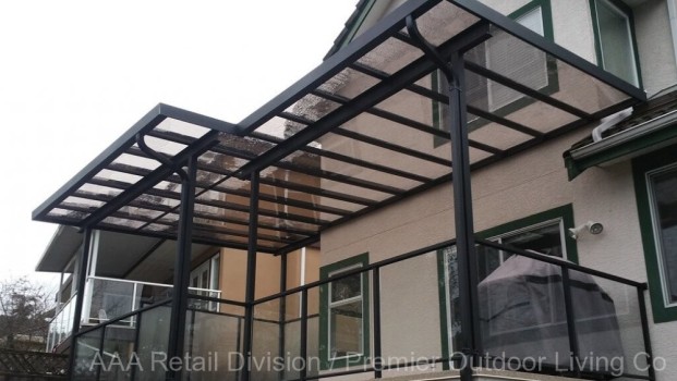 Professional Installation in Vancouver of Glass Patio Covers for Your Personal Paradise